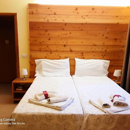 B&B Anna Rovere della Luna ภายนอก รูปภาพ